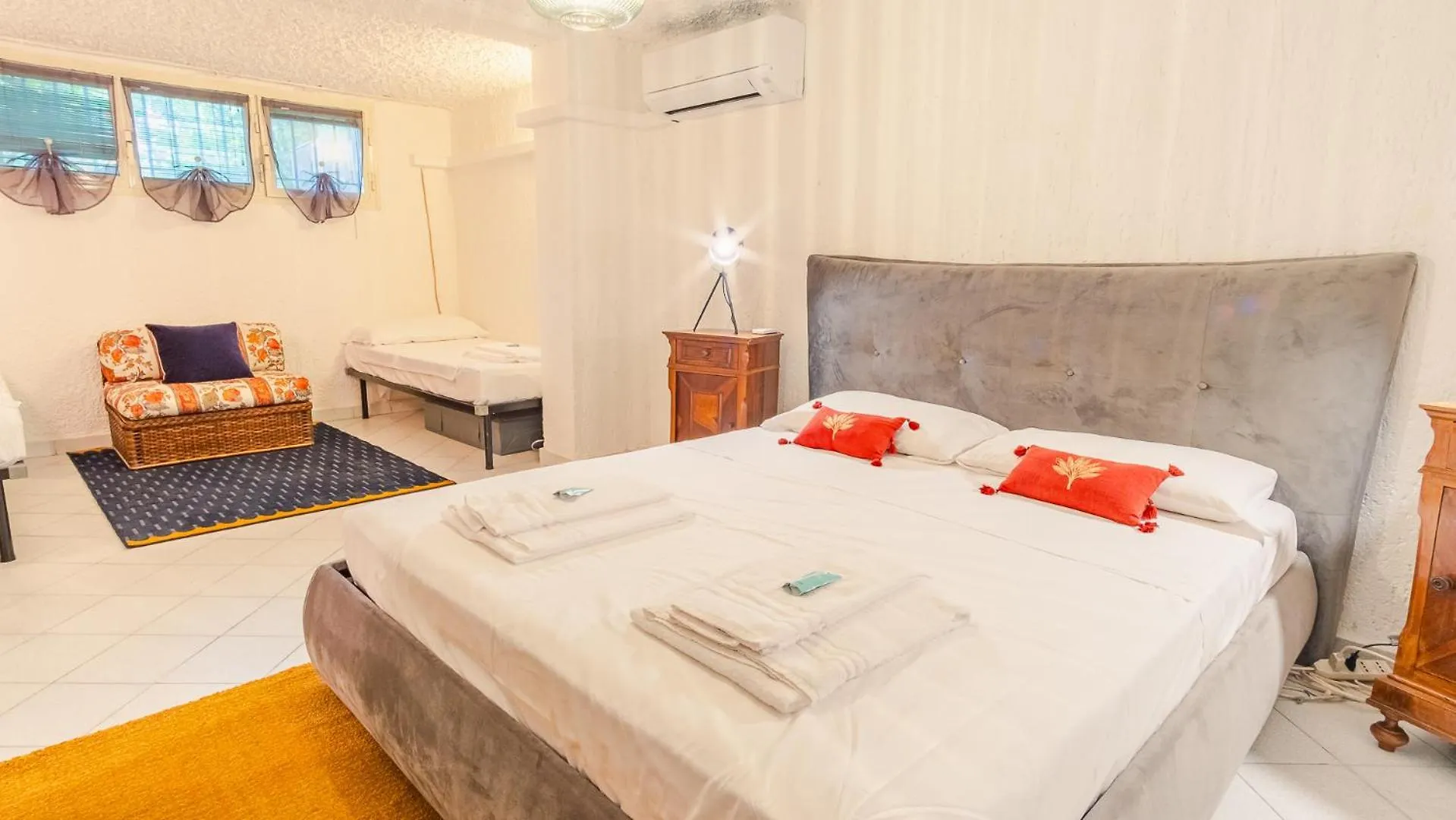 Villa Castlegrace Lake Garda - Italian Homing Padenghe sul Garda Italy