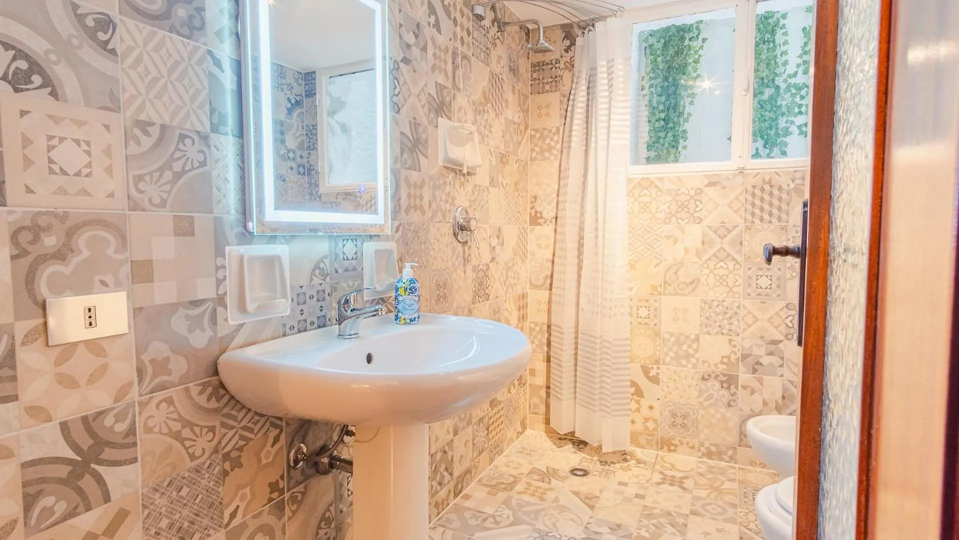 Villa Castlegrace Lake Garda - Italian Homing Padenghe sul Garda