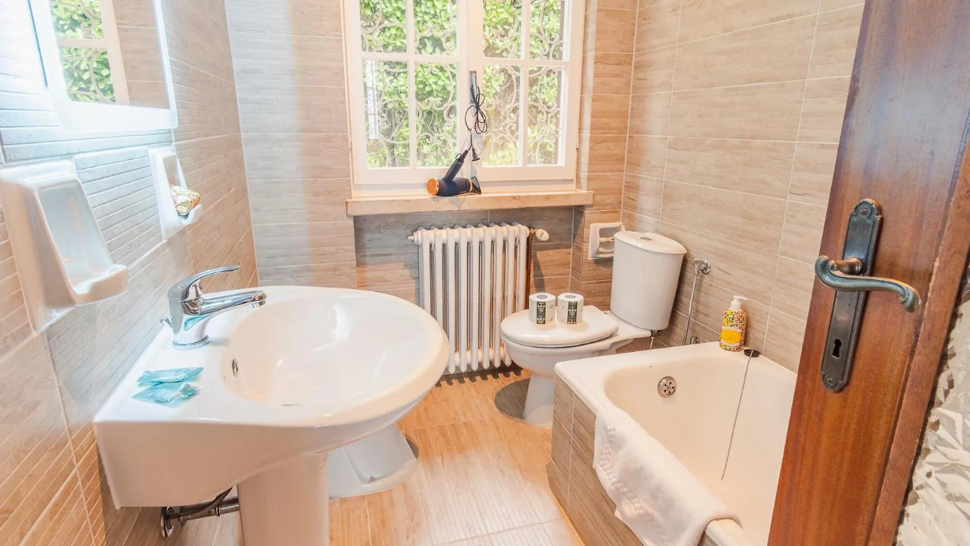 Villa Castlegrace Lake Garda - Italian Homing Padenghe sul Garda 0*,  Italy