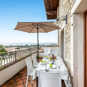  Bauernhof Cascina Crocelle With View And Shared Pool